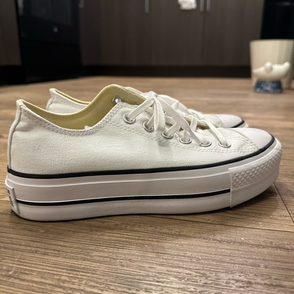 Platform Converse Sneakers - Picture 4 of 6